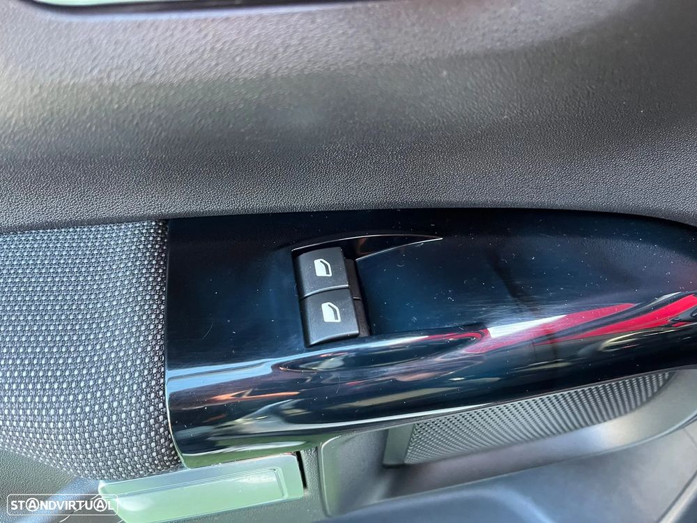 Citroën C4 Cactus 1.2 VTi Feel Ed.Hello - 17