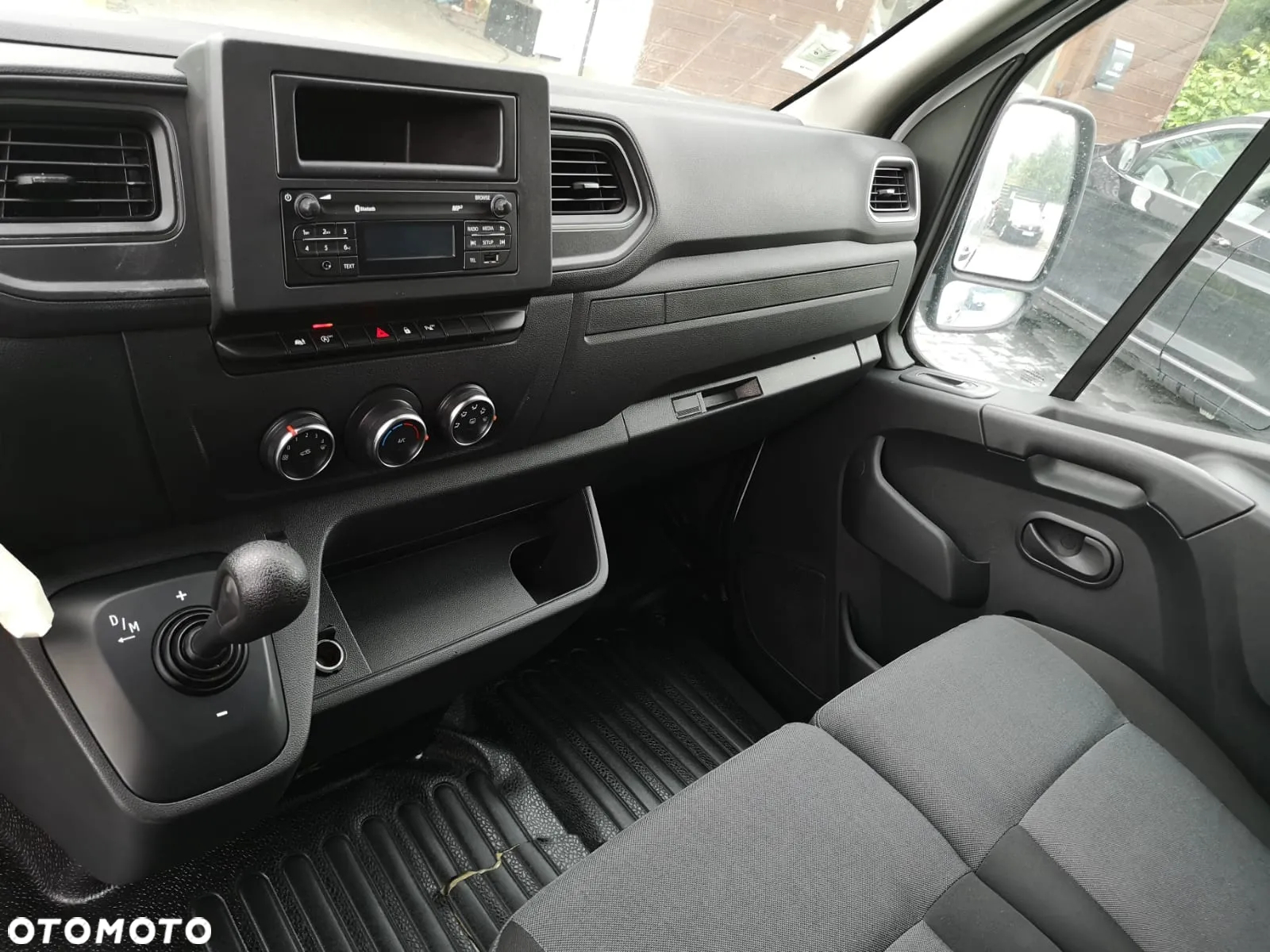 Renault MASTER BLASZAK SREDNI NOWY MODEL - 28