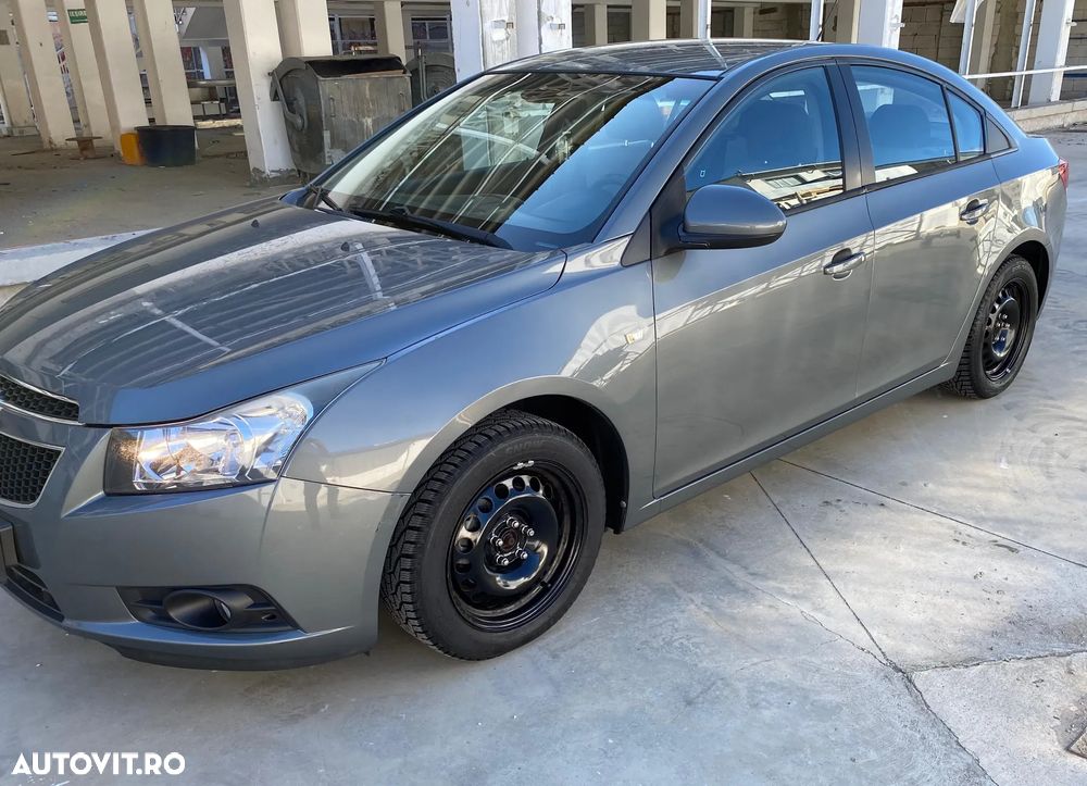 Chevrolet Cruze - 1