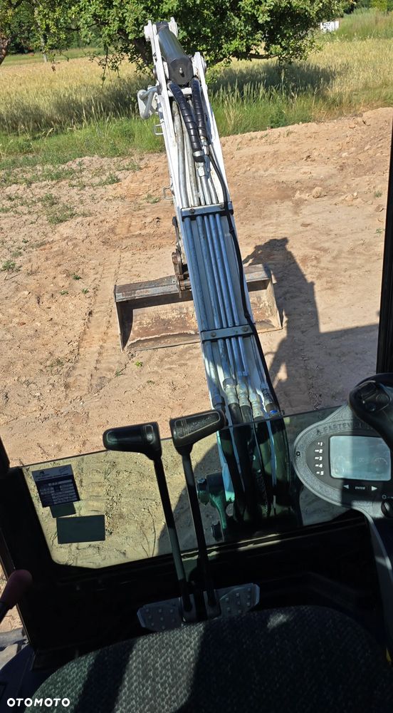 Bobcat E27 - 20