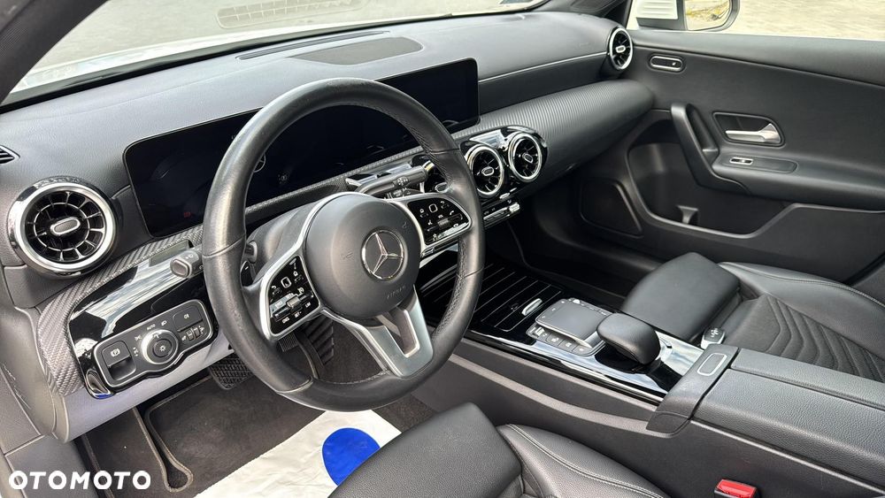 Mercedes-Benz Klasa A 180 d 7G-DCT - 11