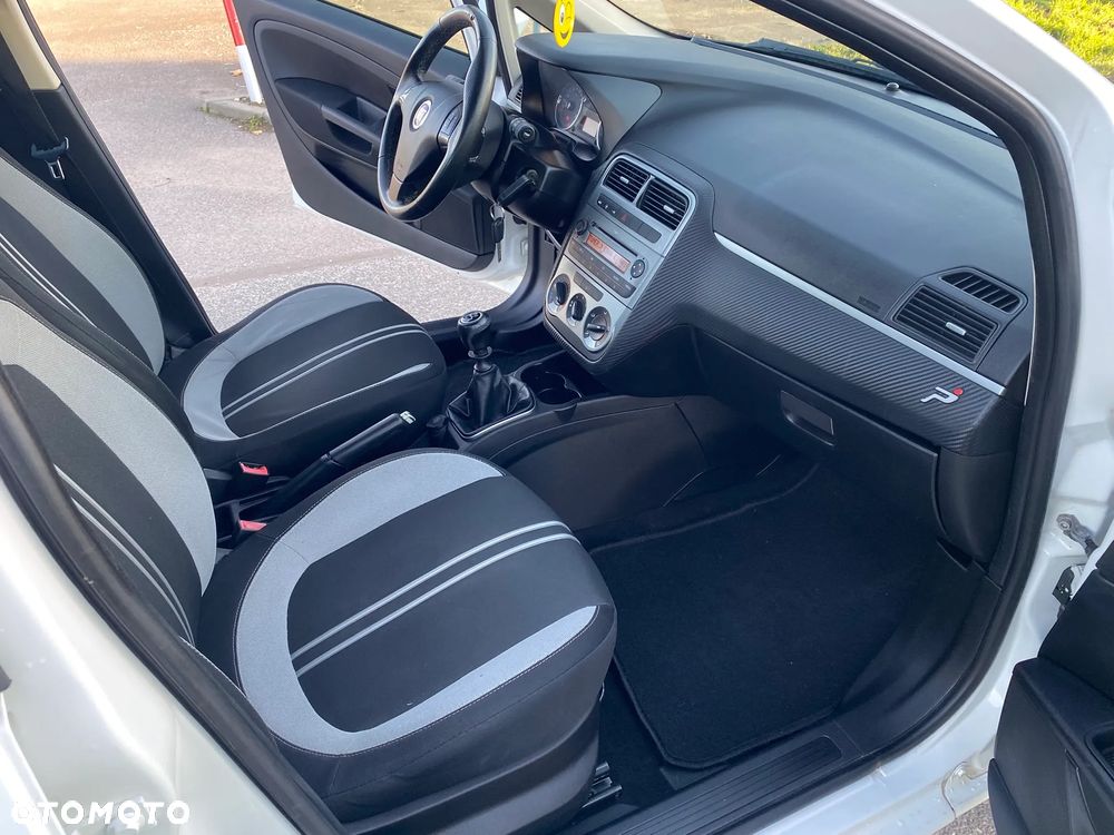 Fiat Grande Punto - 13