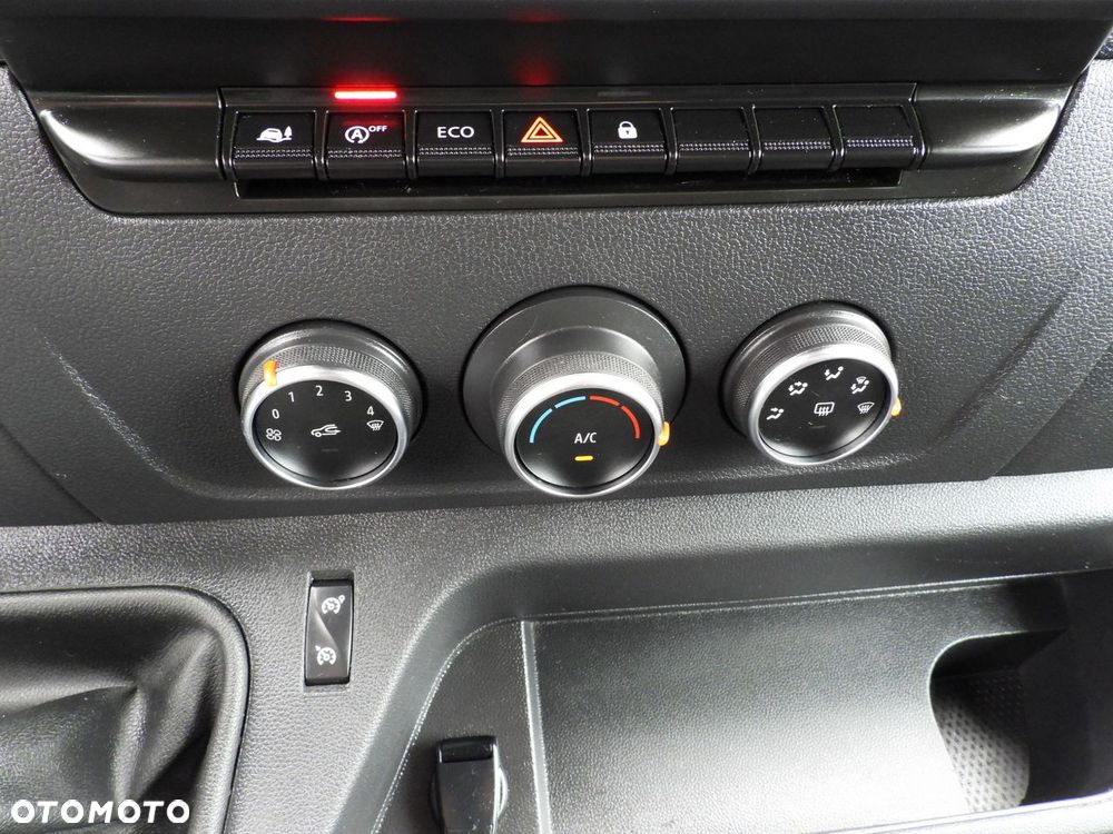 Renault MASTER  PLANDEKA 10 PALET WEBASTO TEMPOMAT LEDY PNEUMATYKA KLIMATYZACJA  165KM - 36
