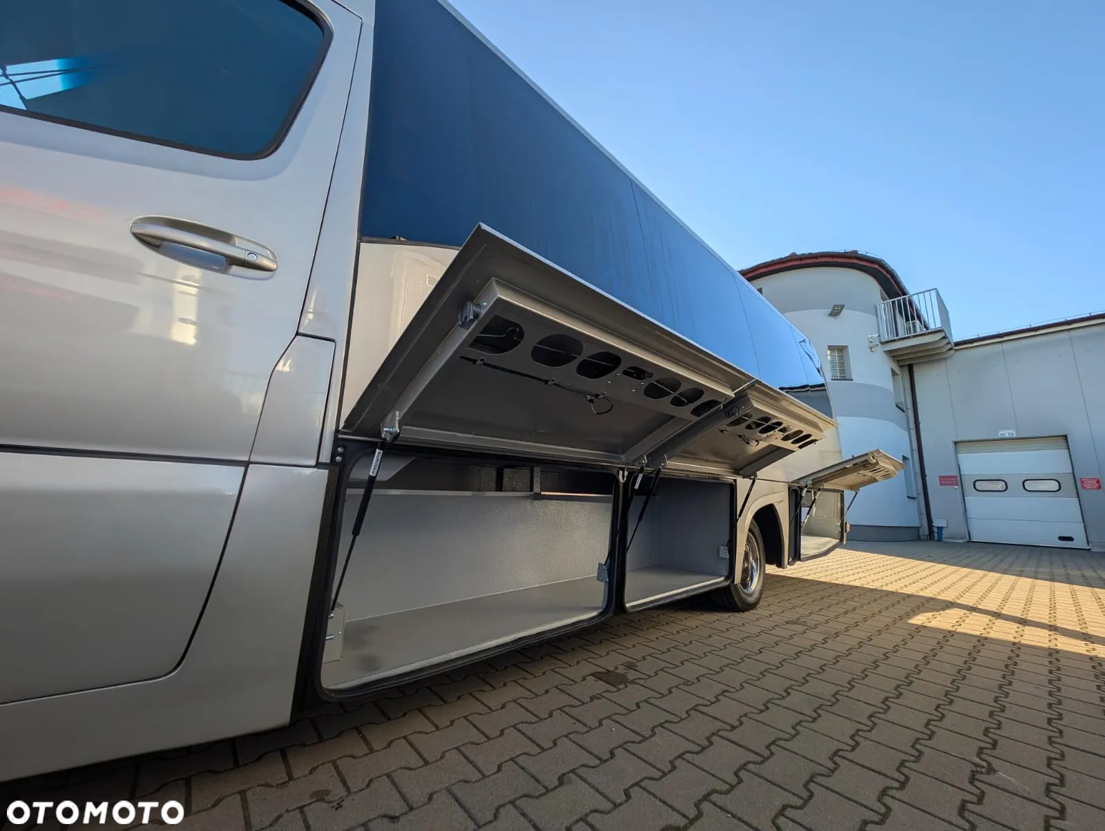 Mercedes-Benz Sprinter 519 - 24