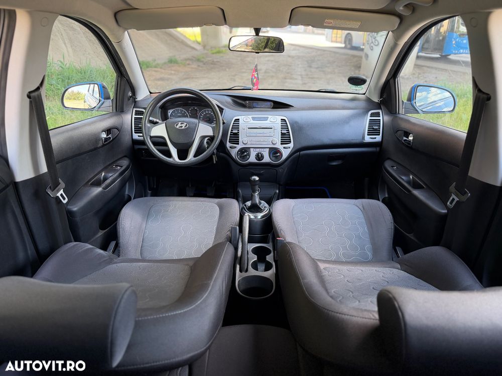 HYUNDAI i20 2010 — imagine 8