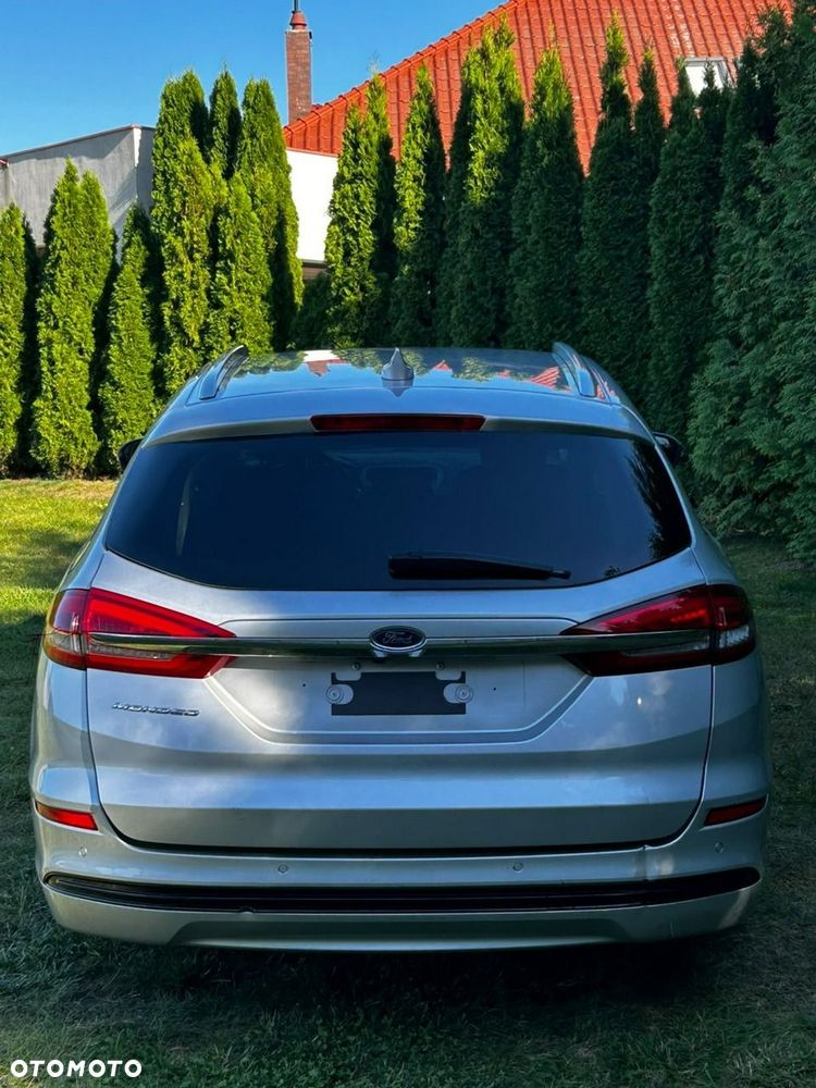 Ford Mondeo - 31