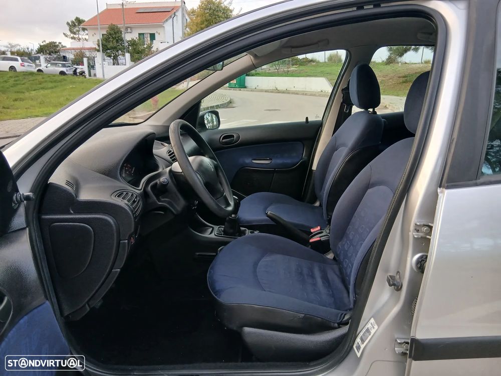 Peugeot 206 - 5