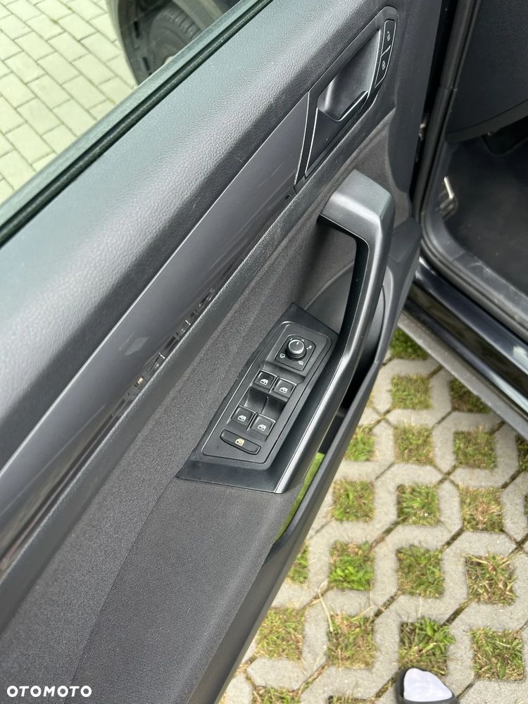 Volkswagen T-Roc 1.5 TSI OPF Style - 8