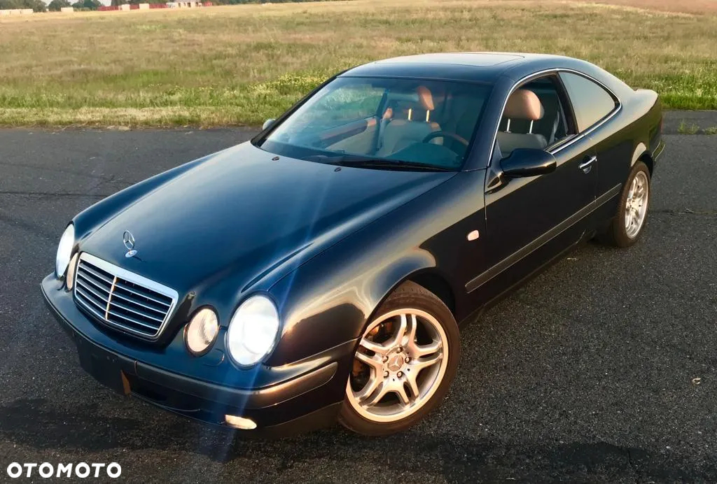Mercedes-Benz CLK 320 - 2