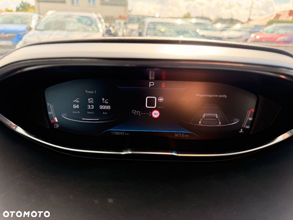Peugeot 3008 1.5 BlueHDi Allure S&S EAT8 - 24