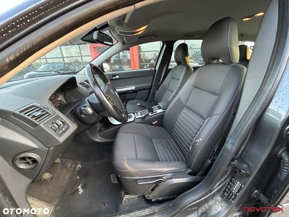 Volvo V50 D2 Momentum Start-Stop - 9