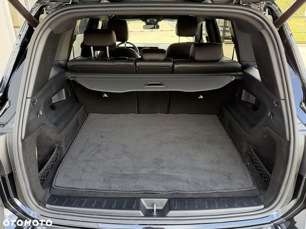 Mercedes-Benz GLB 200 4-Matic AMG Line 8G-DCT - 22