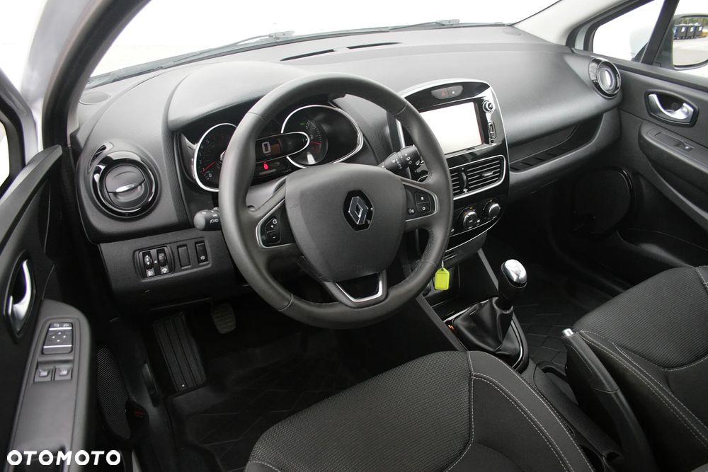 Renault Clio - 12