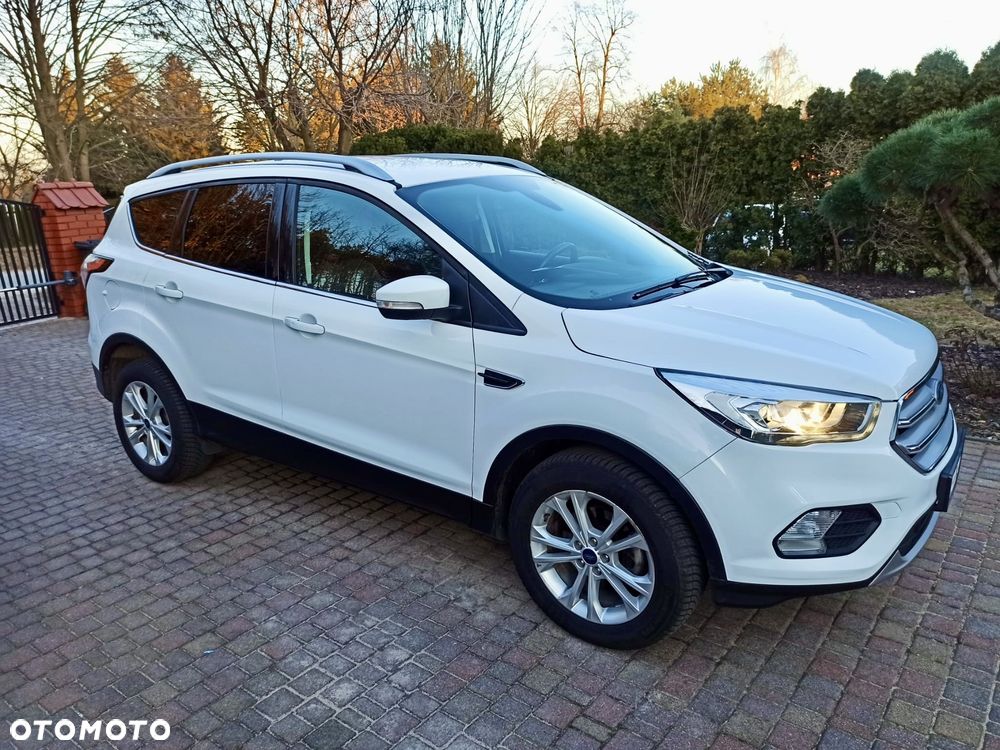 Ford Kuga - 10