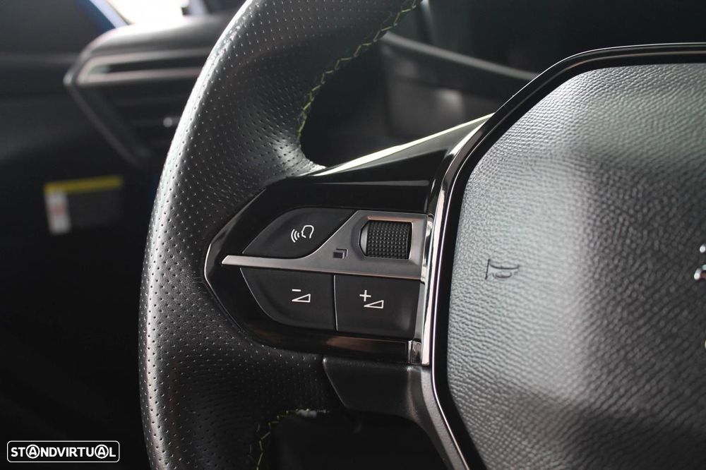 Peugeot 2008 PureTech 130 GT - 29