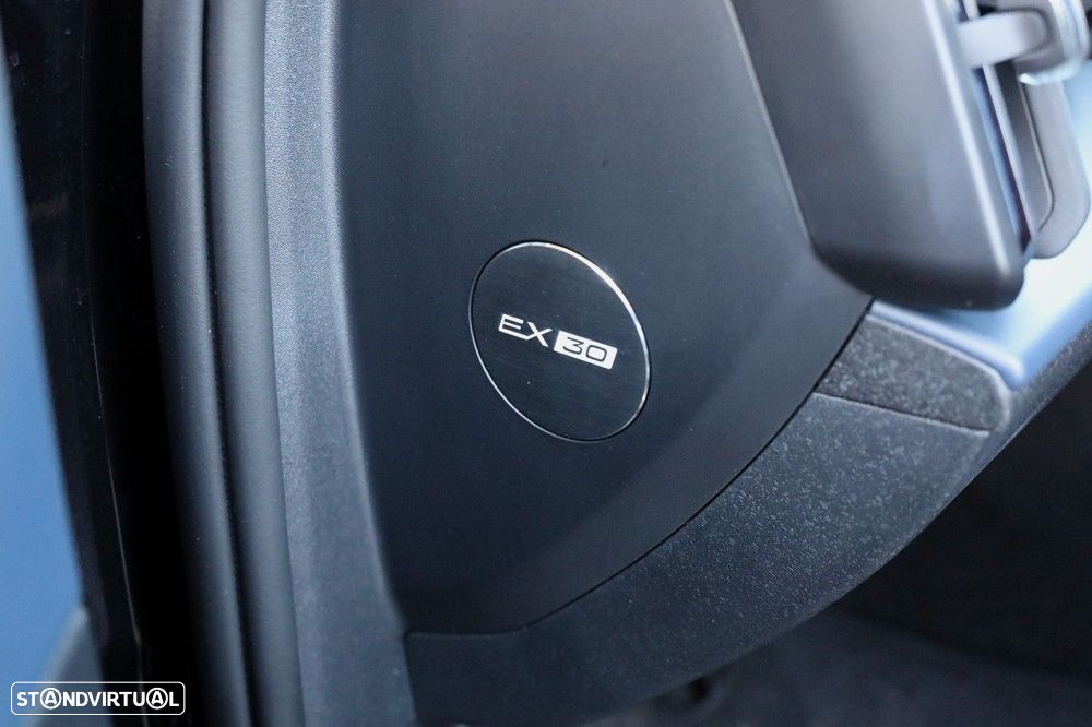 Volvo EX30 69 kWh Single Motor Extended Range Plus - 28