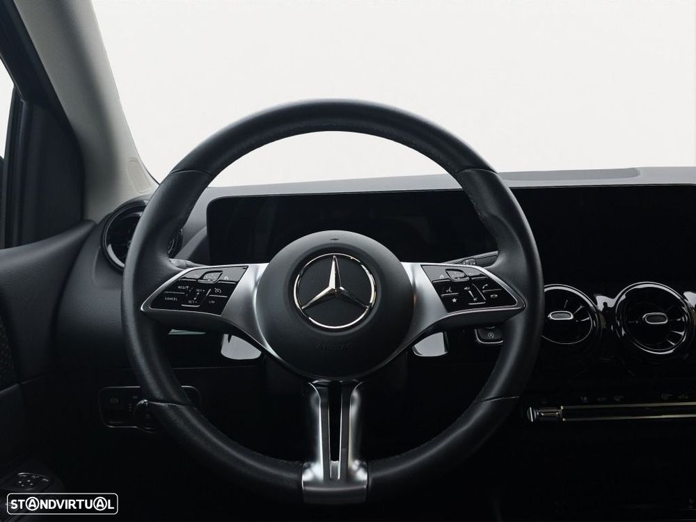Mercedes-Benz B 180 - 12