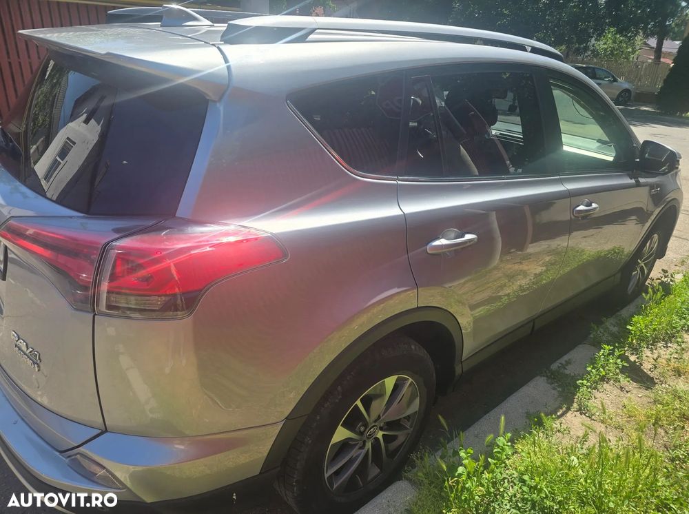 Toyota RAV4 2.5 VVT-i 4x4 Luxury - 4