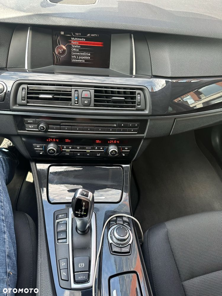 BMW Seria 5 520d xDrive - 21