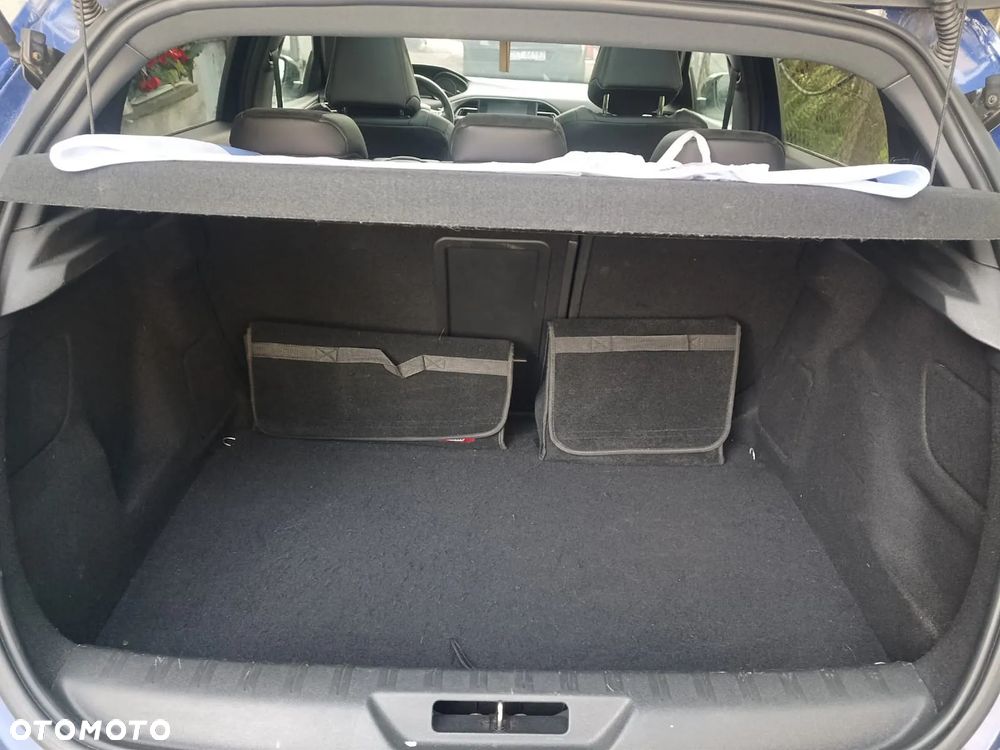 Peugeot 308 - 12