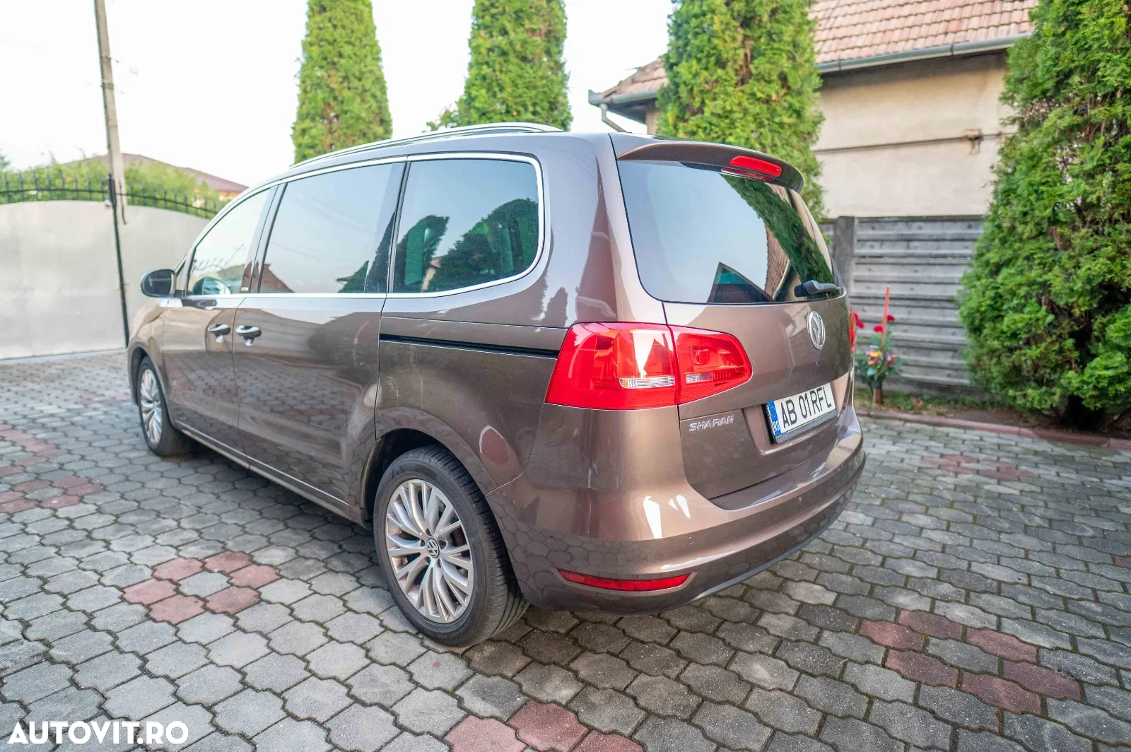 Volkswagen Sharan 2.0 TDI DSG Blue Motion Highline - 8