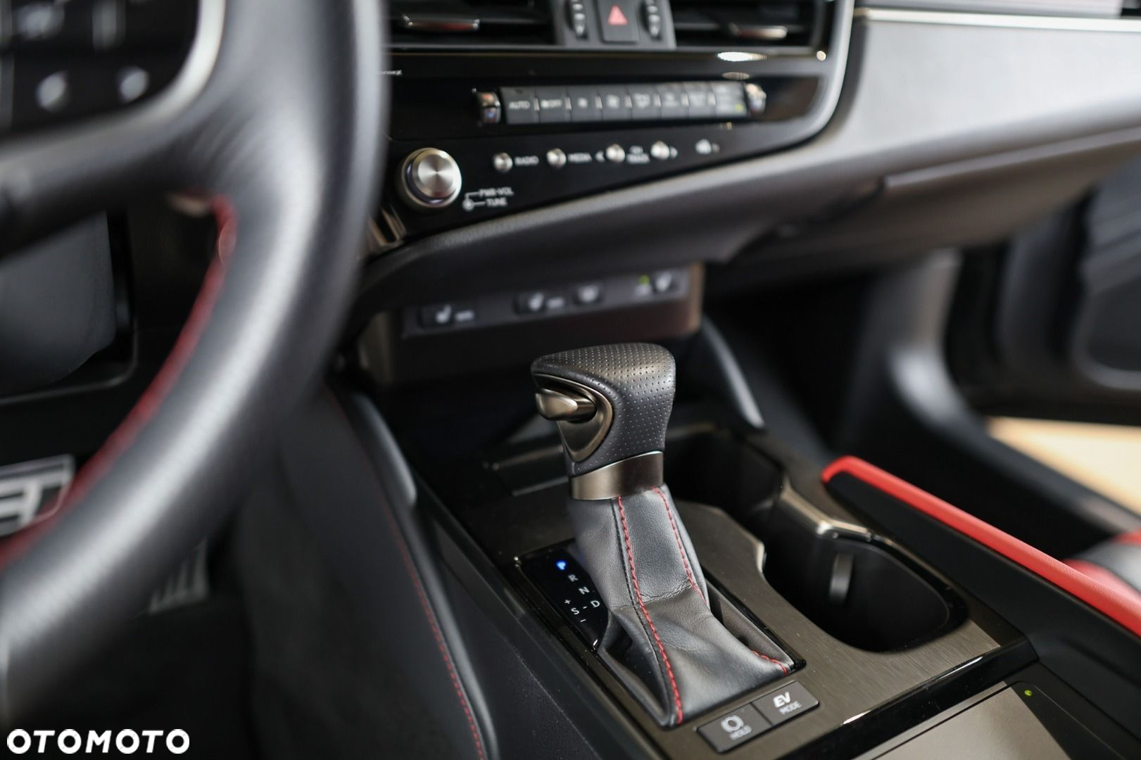Lexus ES - 26