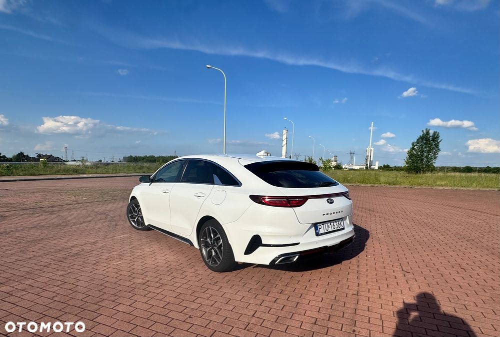 Kia ProCeed - 4