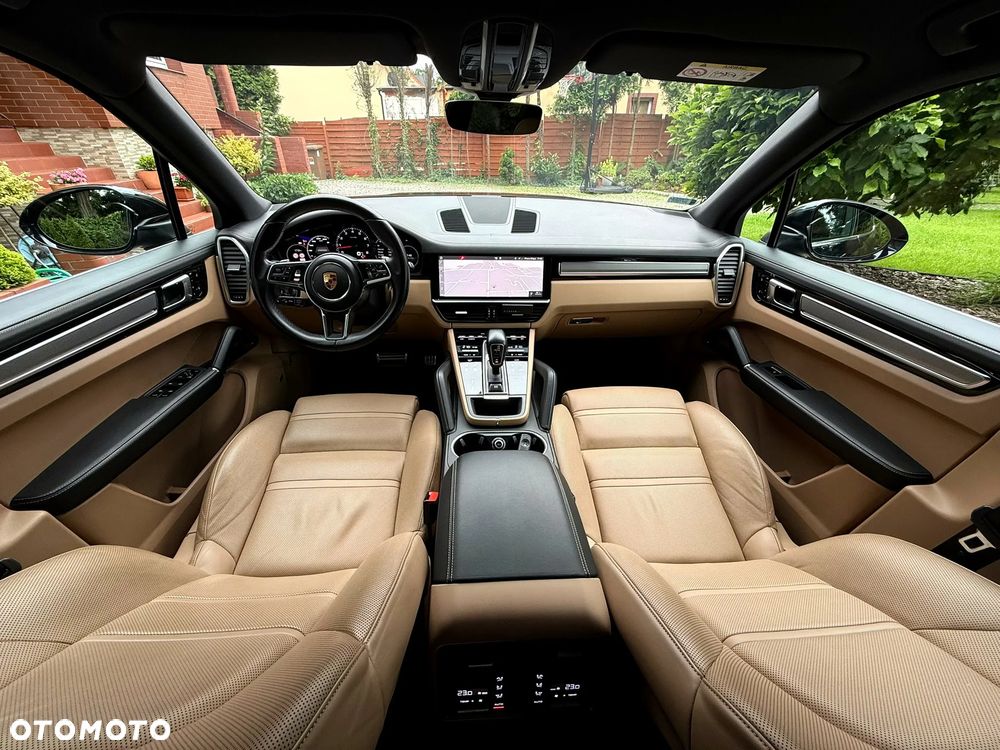 Porsche Cayenne S - 23