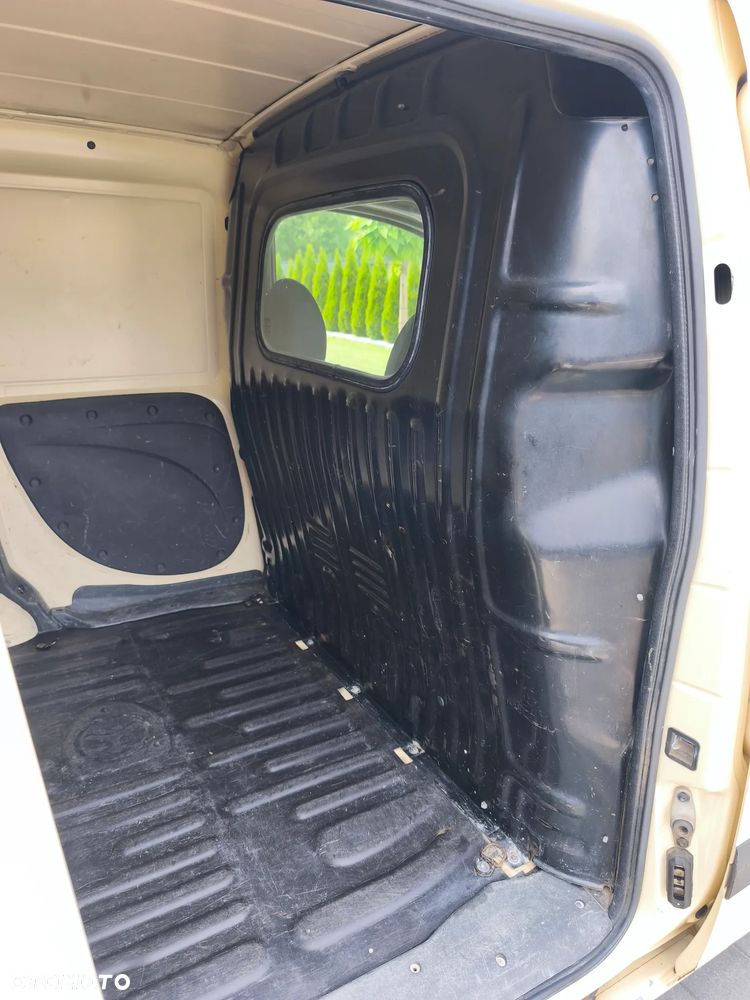Fiat Doblo - 17