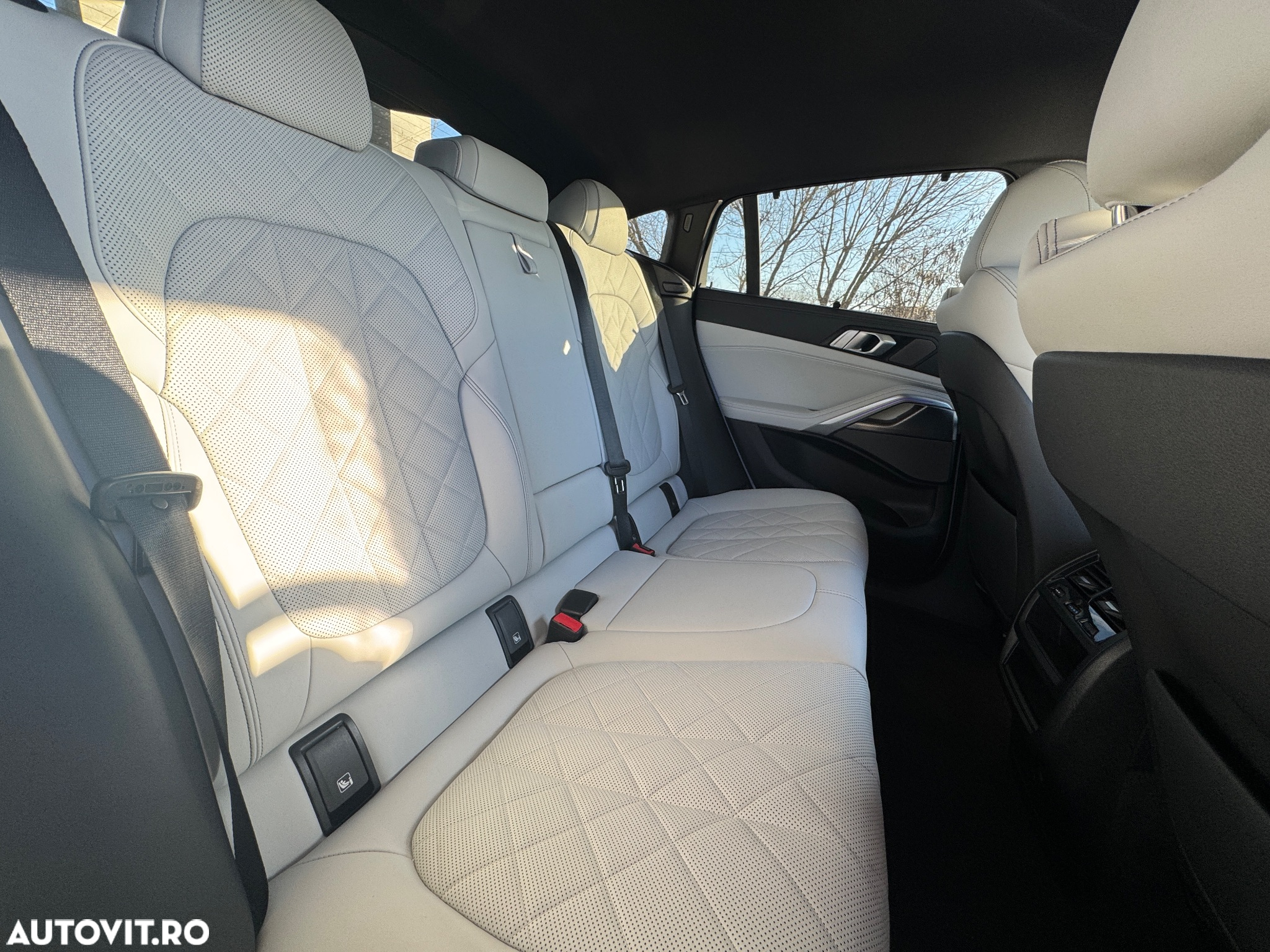 BMW X6 xDrive40d AT MHEV - 25