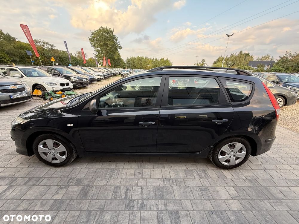 Hyundai i30 1.4 Base - 23