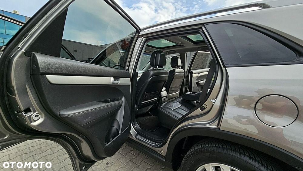 Kia Sorento - 9