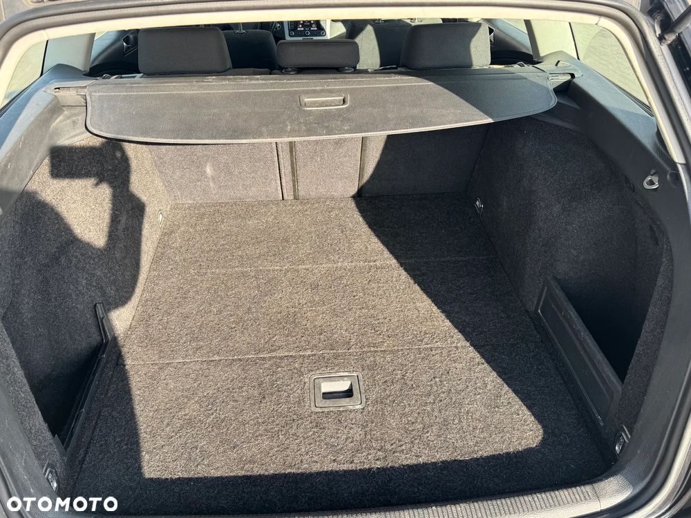 Volkswagen Passat 2.0 TDI DPF Comfortline - 5