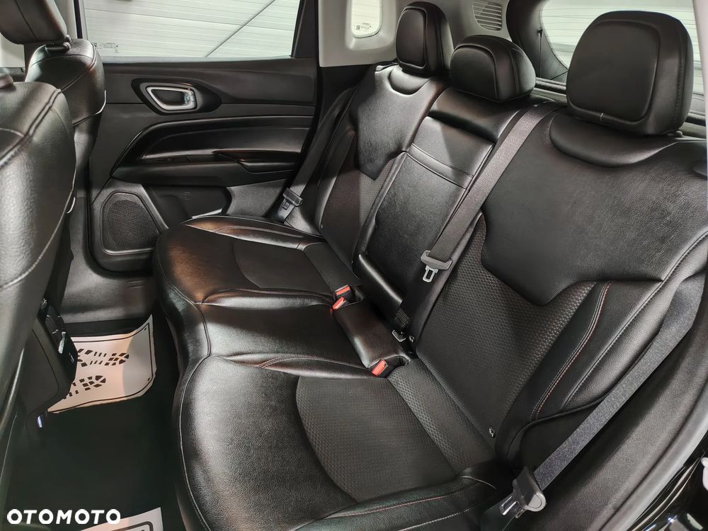 Jeep Compass 1.3 T4 4xe Automatik Trailhawk - 22