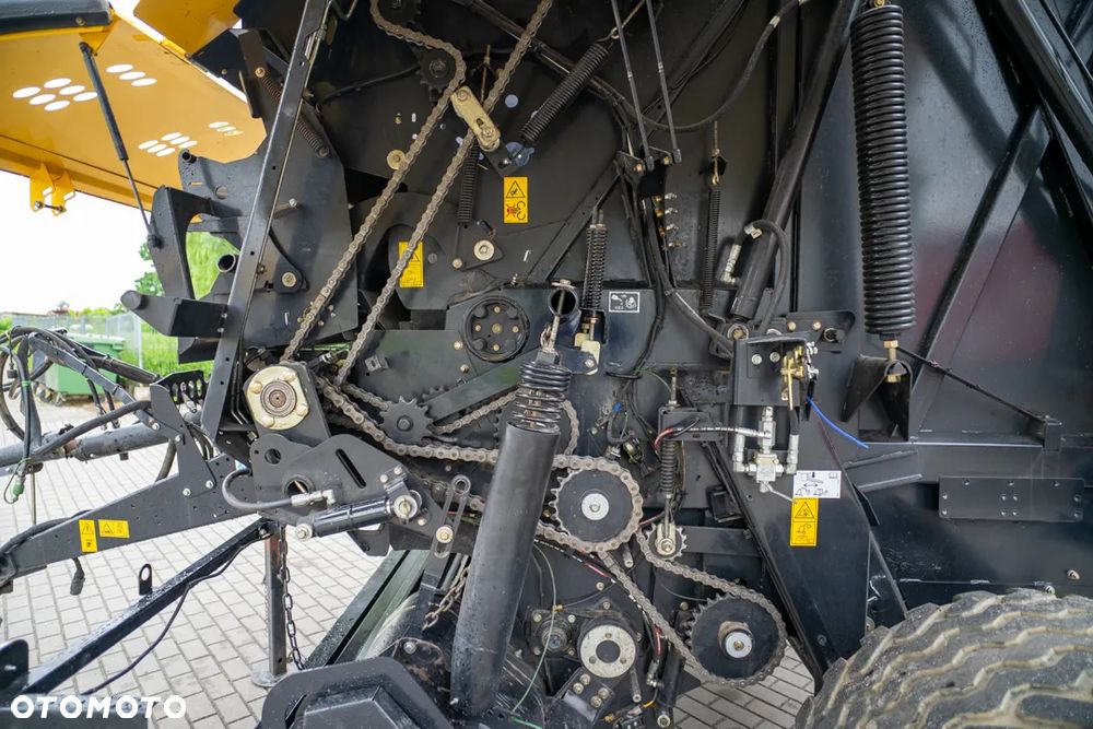 New Holland ROLL-BELT 180 PASOWA ZMIENNA KOMORA ROTOR SIATKA - 32