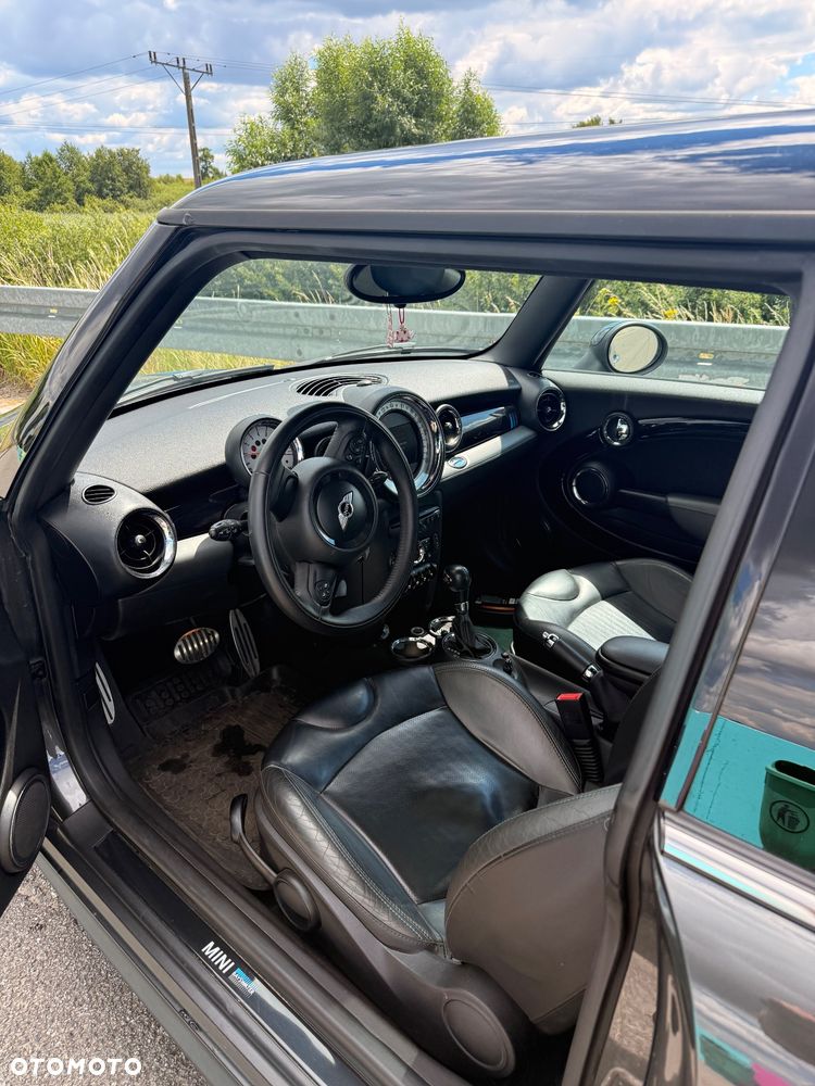 MINI Cooper S Bayswater - 13