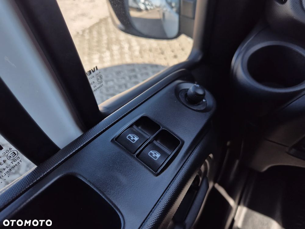 Iveco Daily 35S16 Hi-Matic L4H2, Brygadówka 7-os, MAXI blaszak - 11