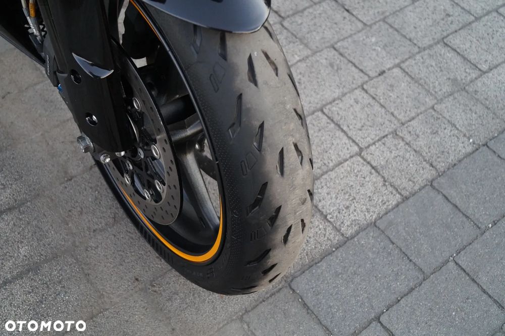 Suzuki GSX-R - 12