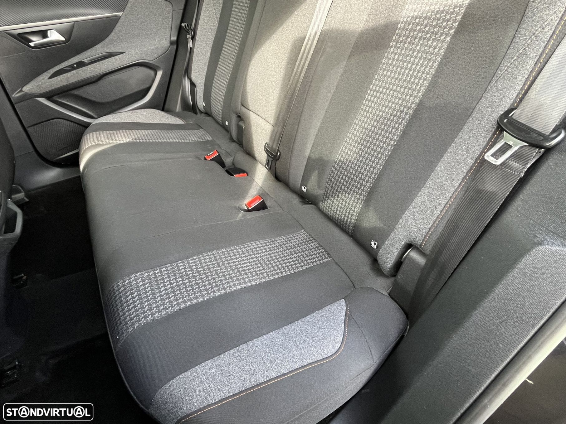 Peugeot 3008 1.6 BlueHDi Active - 10