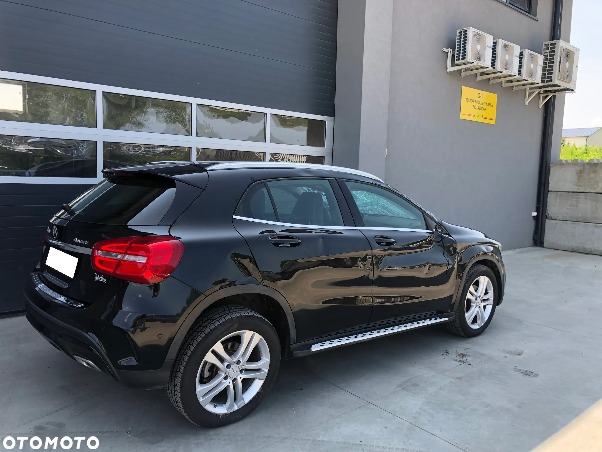 Mercedes-Benz GLA 220 d 4-Matic - 3