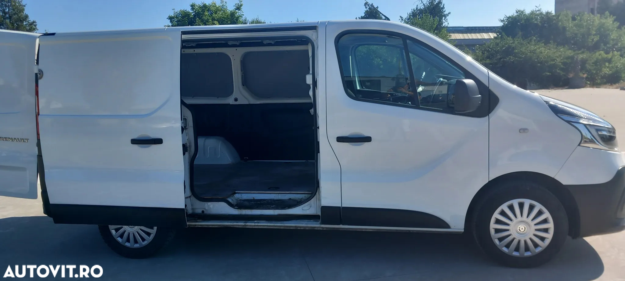 Renault Trafic - 9