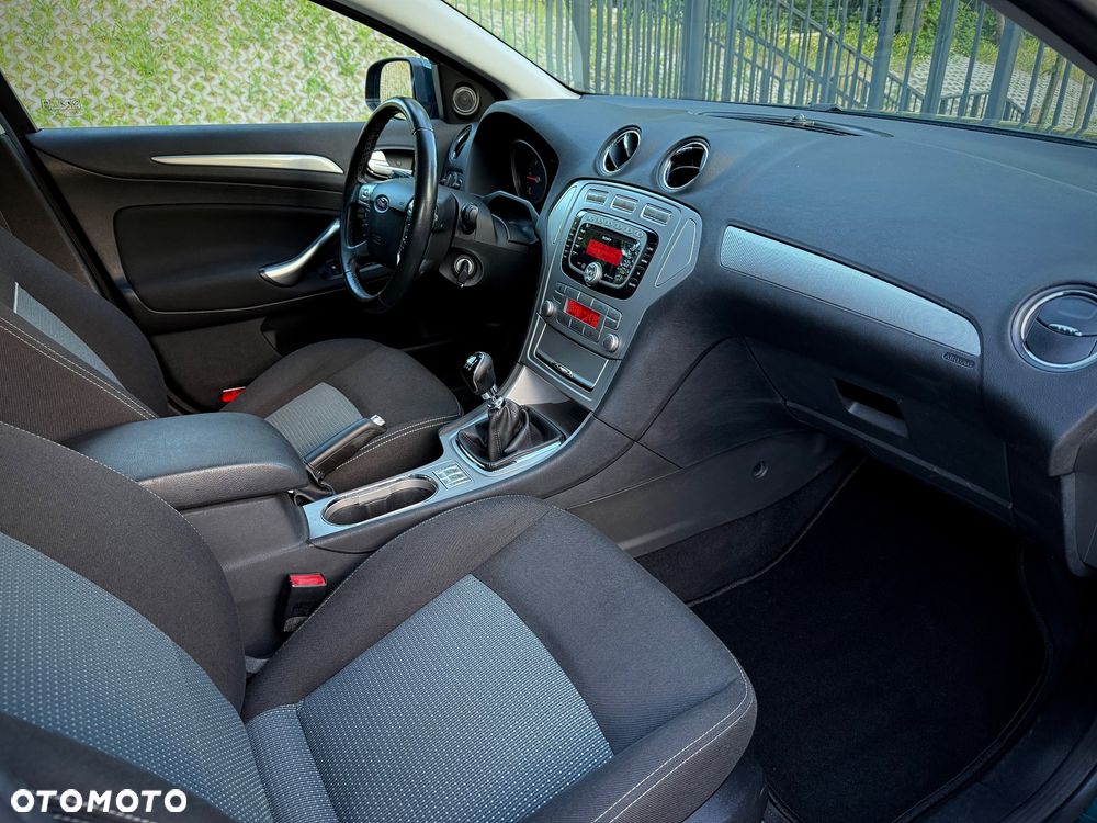 Ford Mondeo 2.0 TDCi Titanium - 20