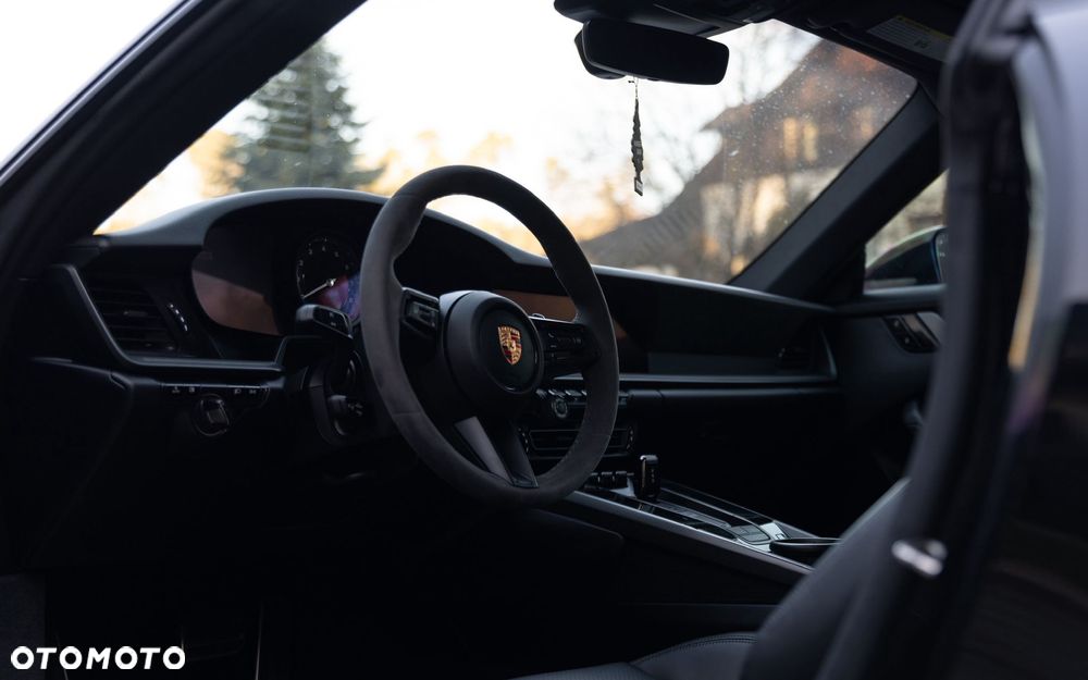 Porsche 911 Carrera S PDK - 21