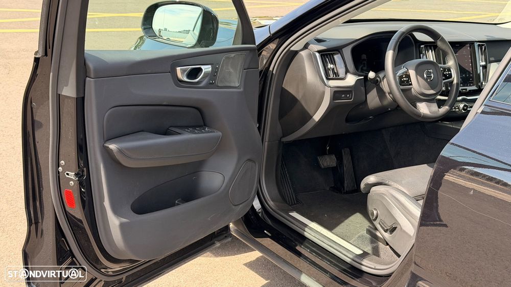 Volvo XC 60 2.0 T6 PHEV Black Edition AWD - 9