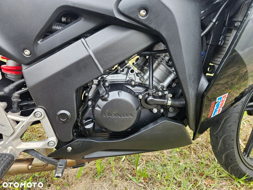 Honda CBR - 12
