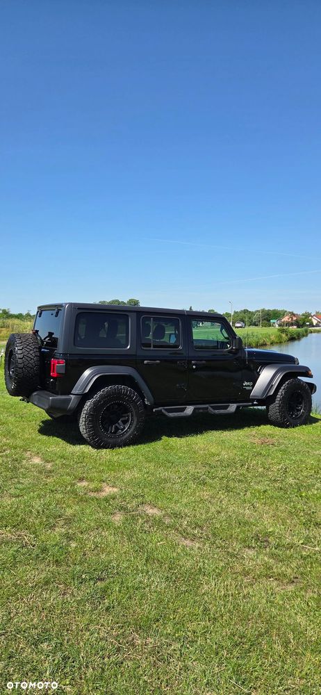 Jeep Wrangler - 11