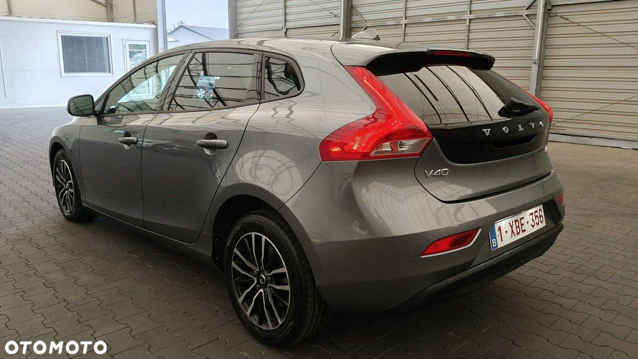 Volvo V40 D2 Drive-E Momentum - 35