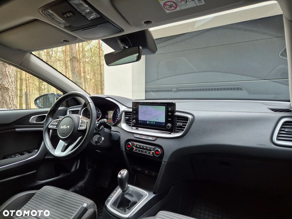 Kia Ceed 1.5 T-GDI M - 8