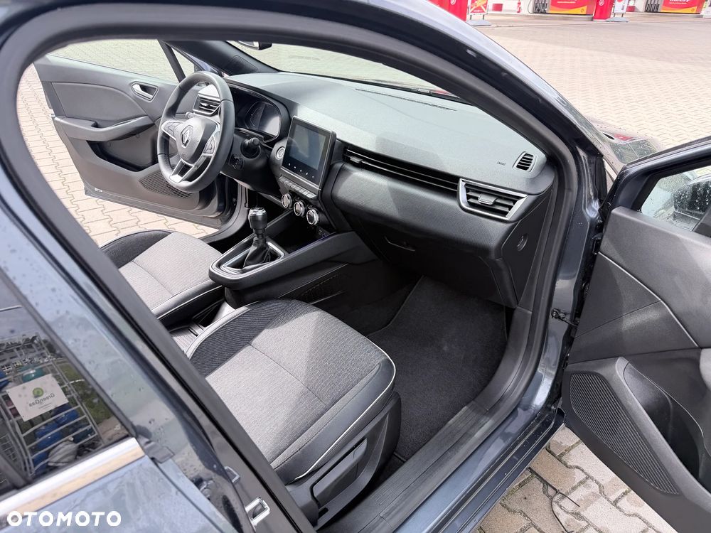 Renault Clio 1.0 TCe Techno - 8