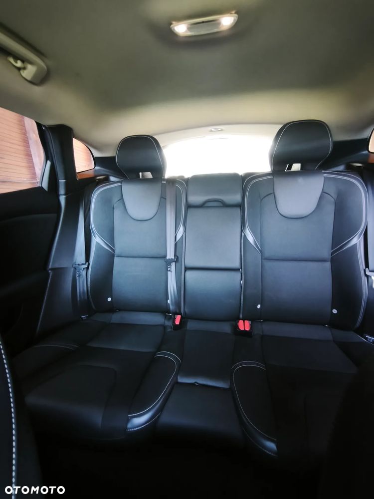 Volvo V40 D2 - 7